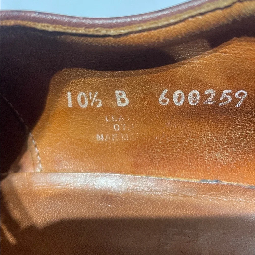 E.T. Wright‎ Men  Saddle Oxfords Burgundy  Size 10.5 Narrow  Used 2025